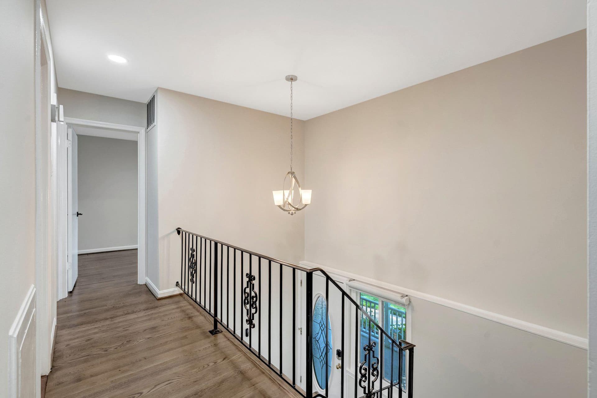 8213 Springfield Village Drive photo 12