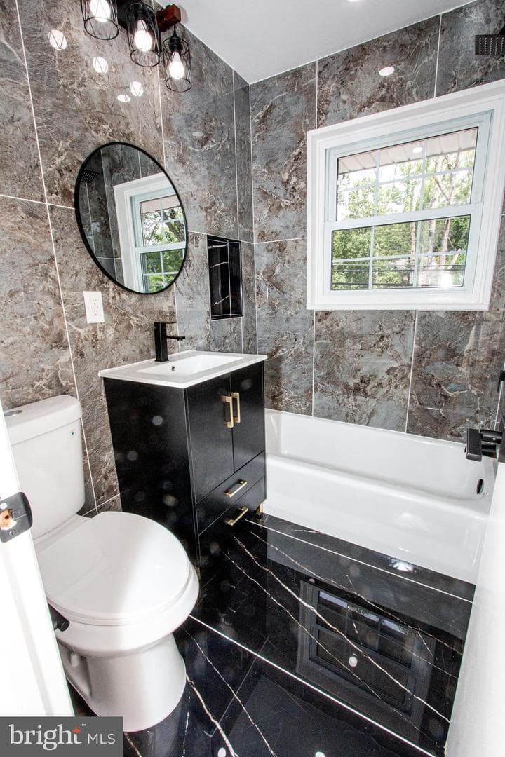 6203 Telegraph Road photo 36