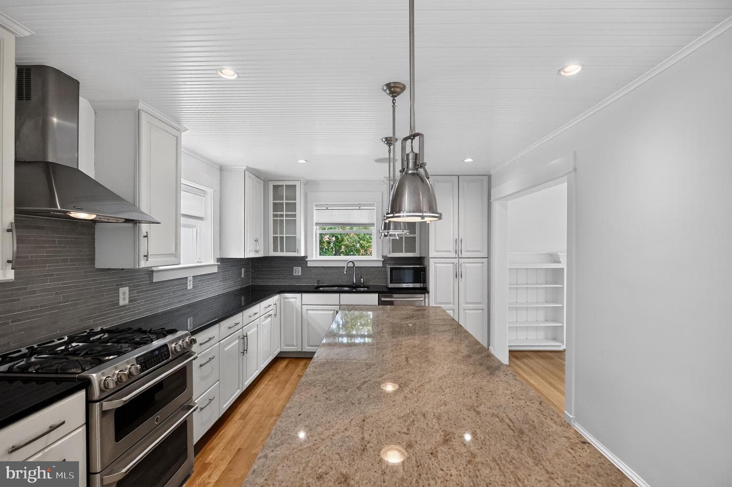 2308 Westmoreland Street photo 4