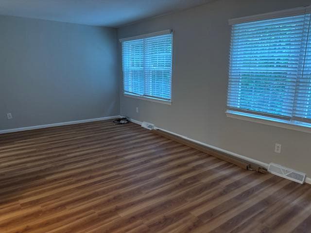 3058 Covington Street photo 4