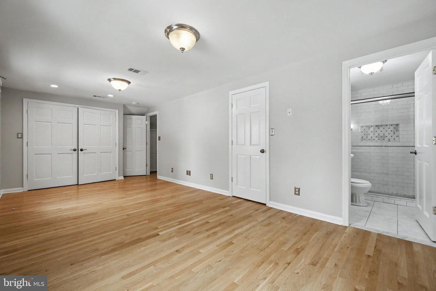 3128 Wayne Road photo 5
