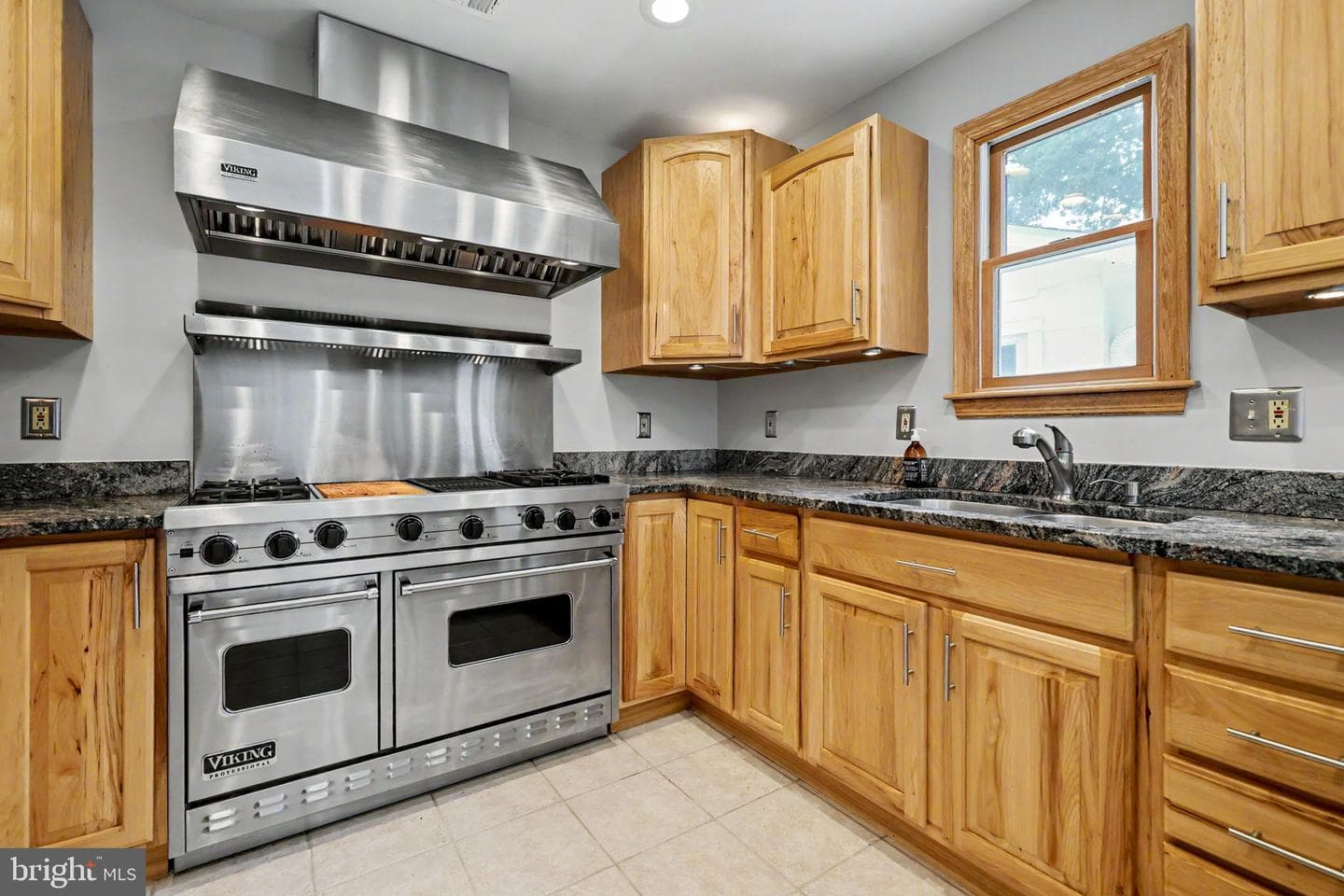 3128 Wayne Road photo 7