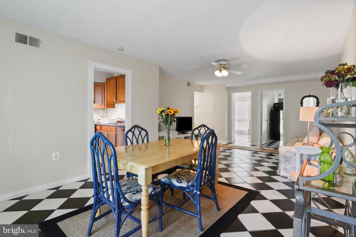 8607 Village Way #d photo 7