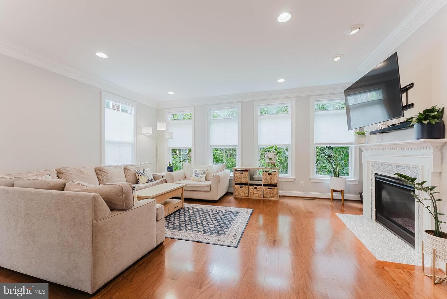 9441 Canonbury Square photo 12