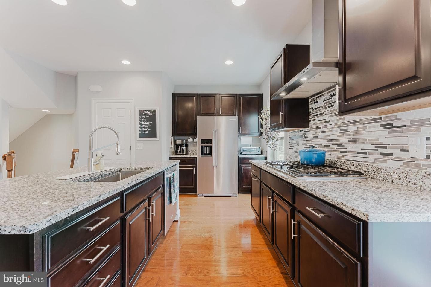 9441 Canonbury Square photo 14