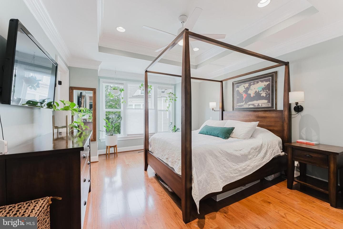 9441 Canonbury Square photo 17