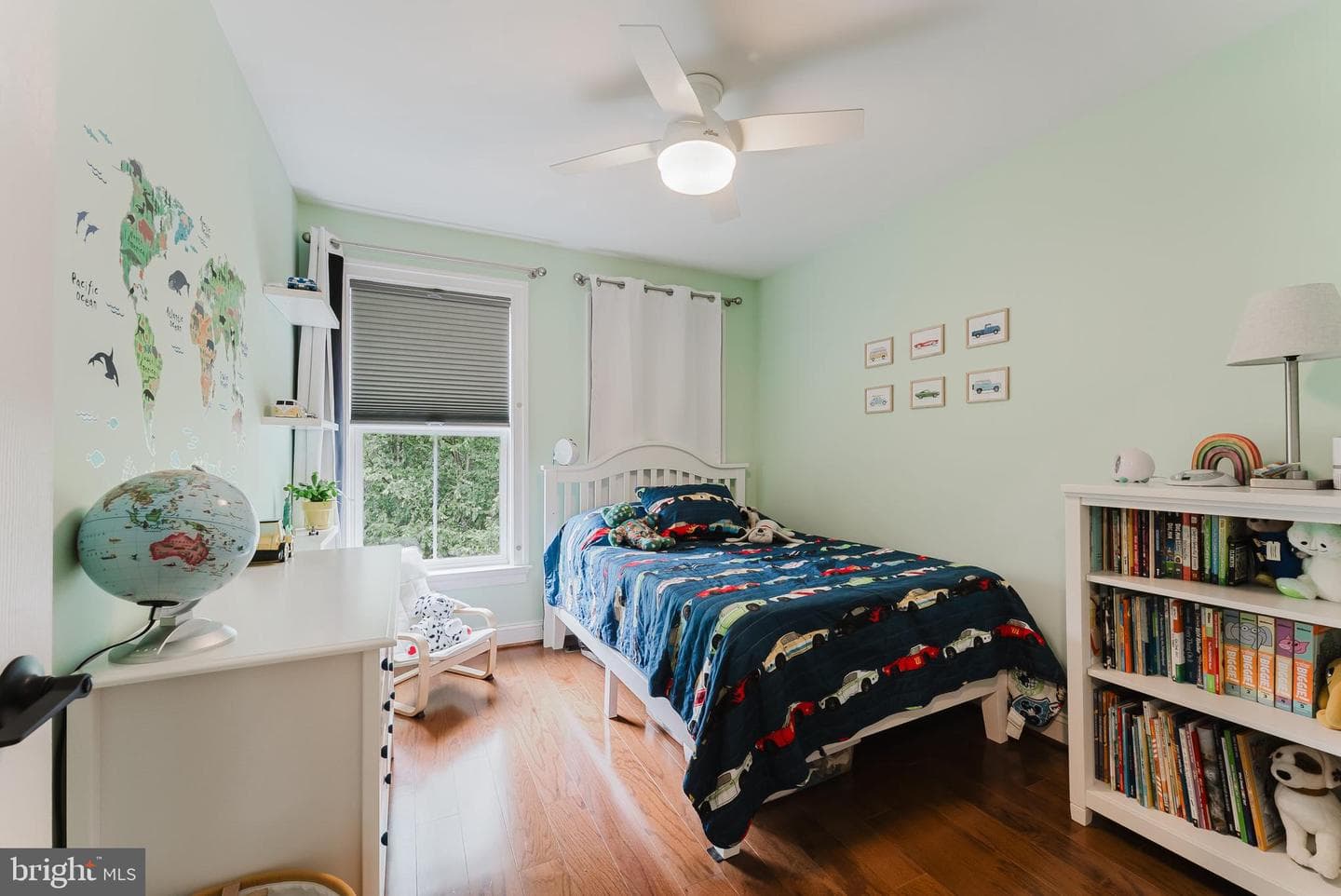 9441 Canonbury Square photo 21