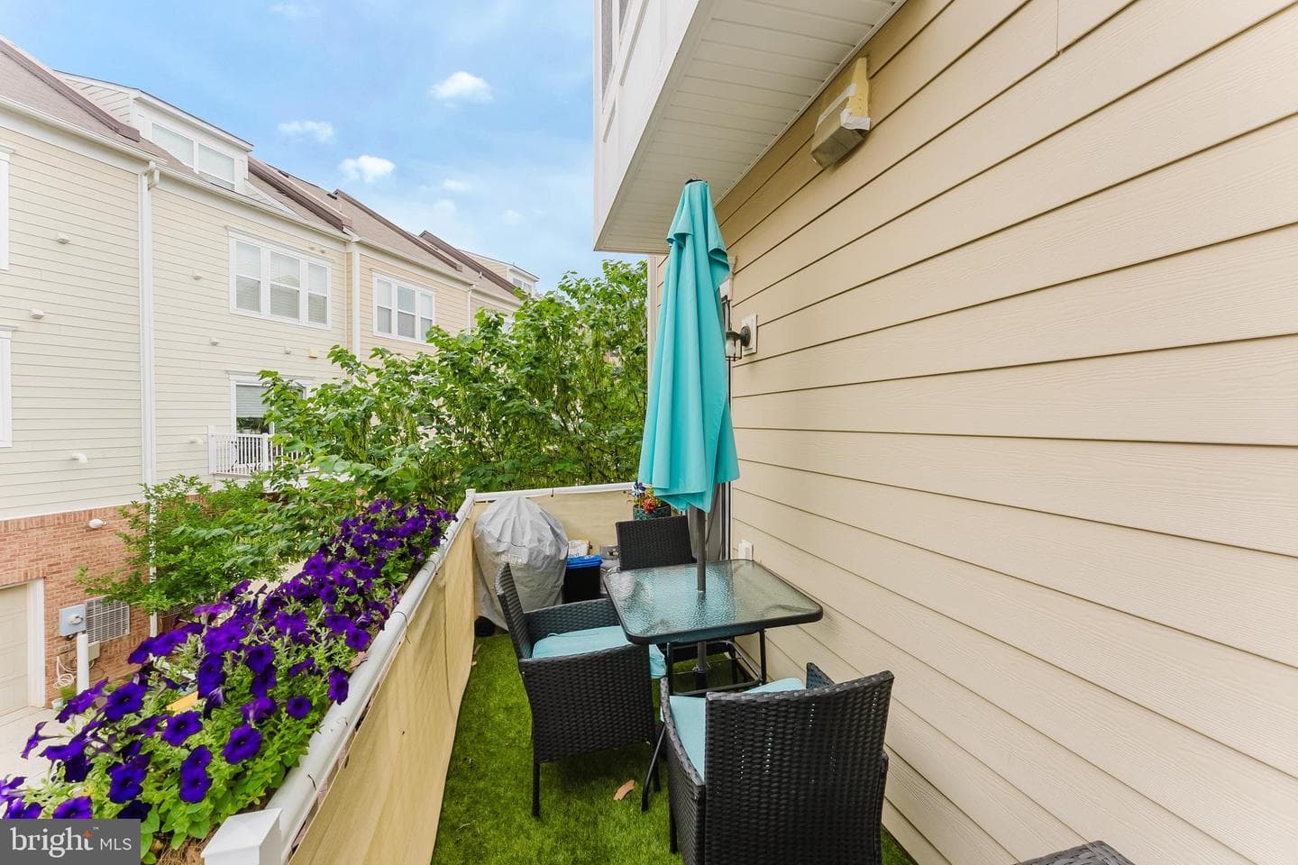 9441 Canonbury Square photo 23