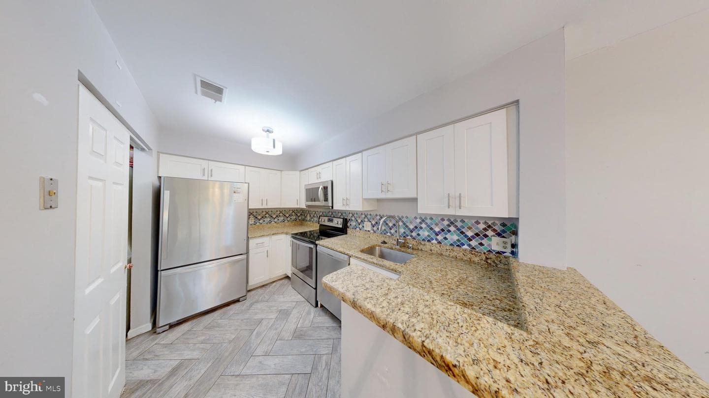 11100 Beaver Trail Court #ll photo 3