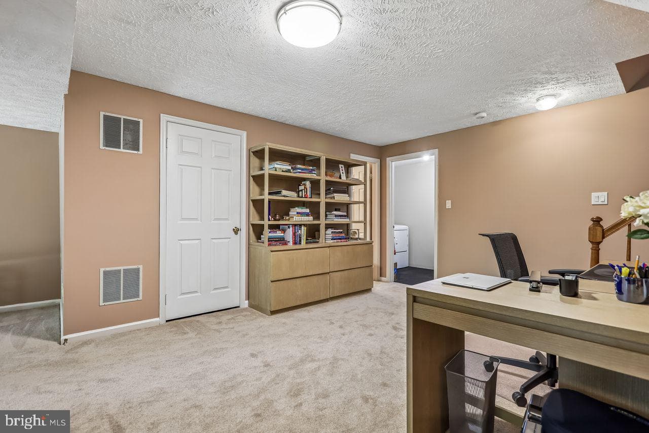 5250 Stoney Branch Court photo 27