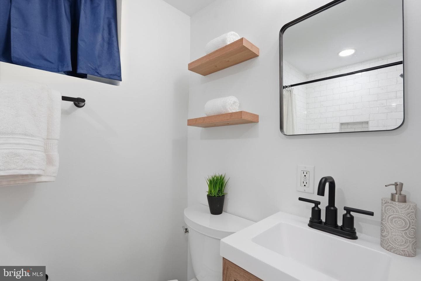 9514 Wallingford Drive photo 36