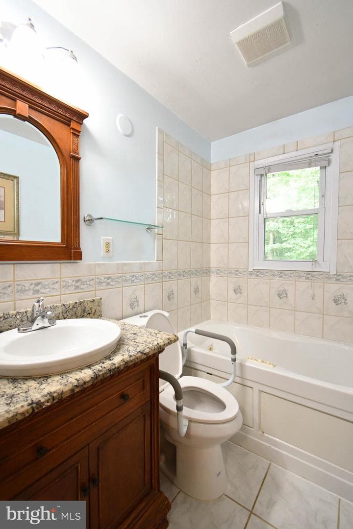 5209 Yuma Court photo 16