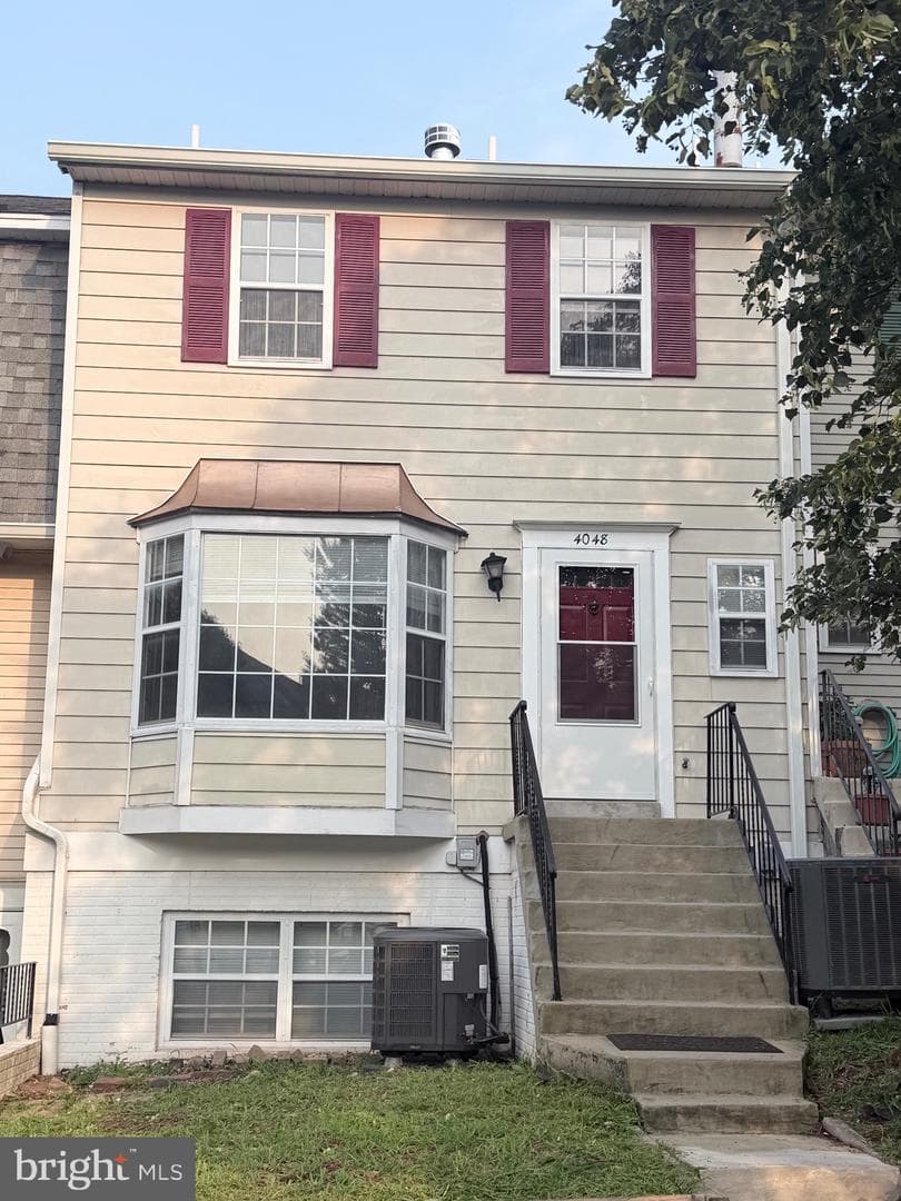 4048 Spring Run Court photo 1