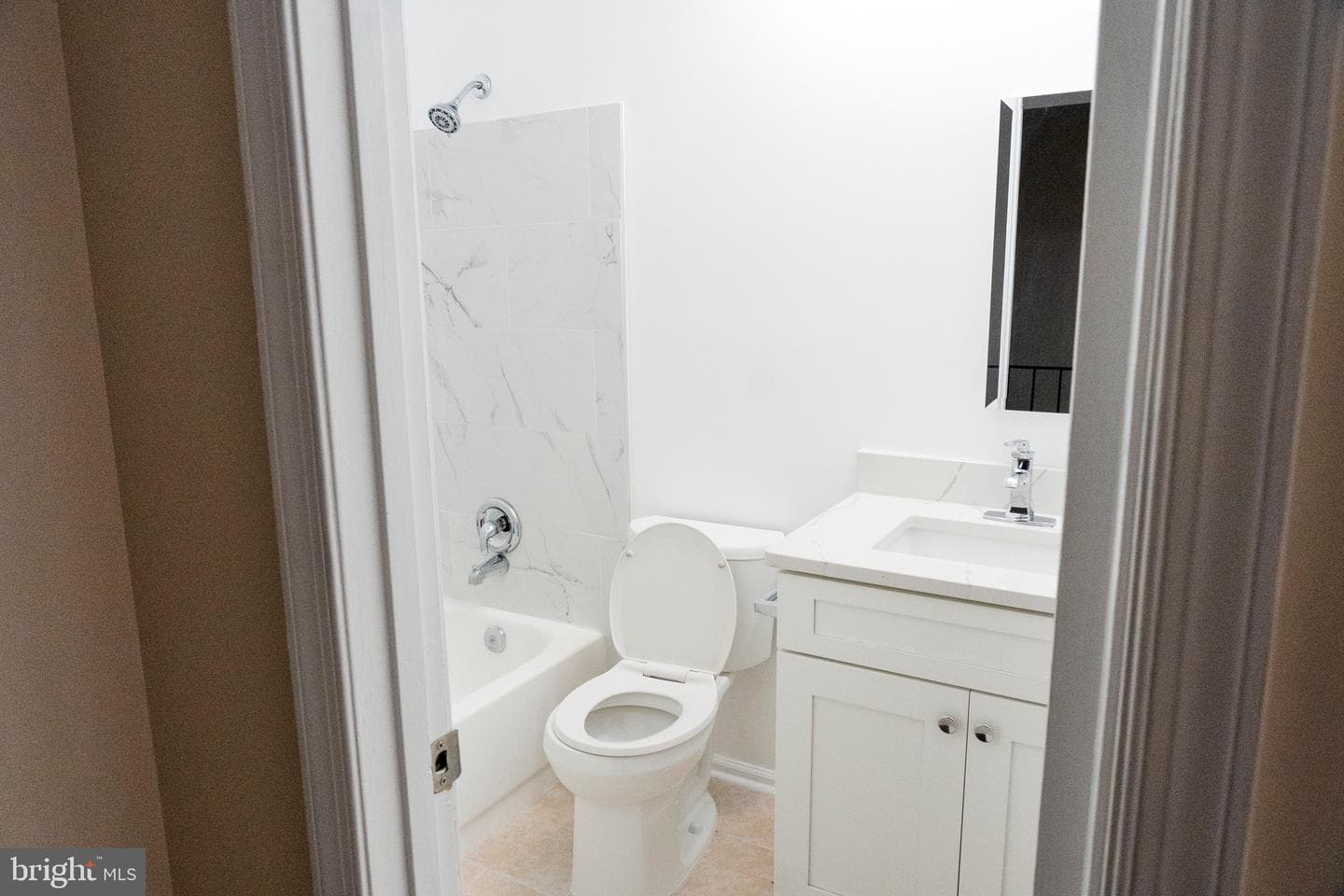 4048 Spring Run Court photo 15