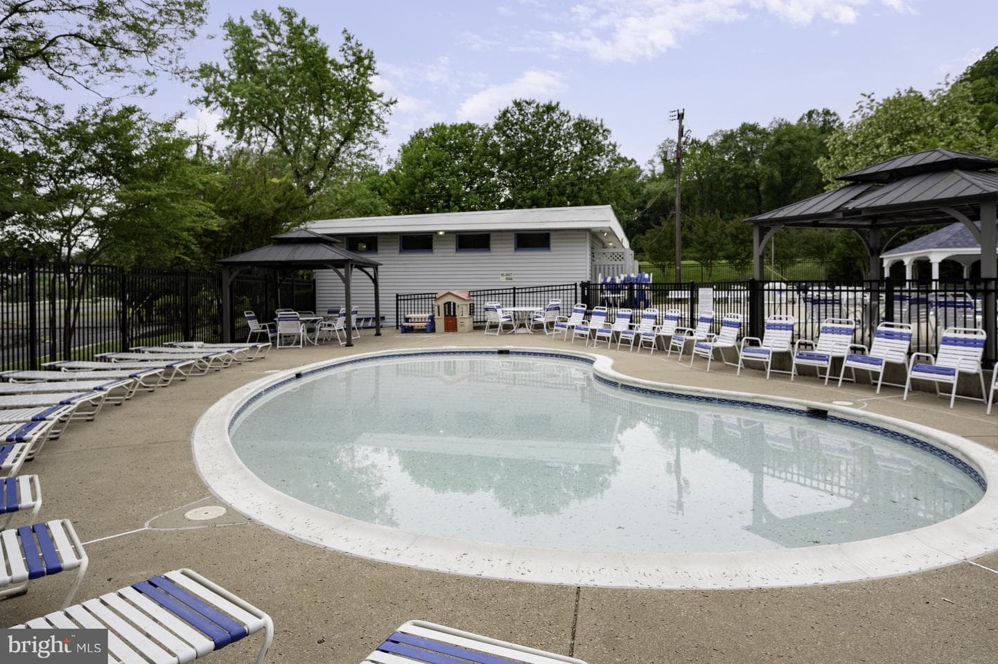 6261 Edsall Road photo 63