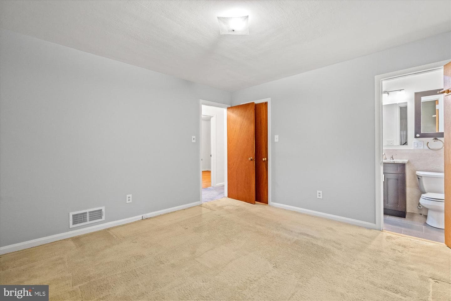 8316 Ashwood Drive photo 11