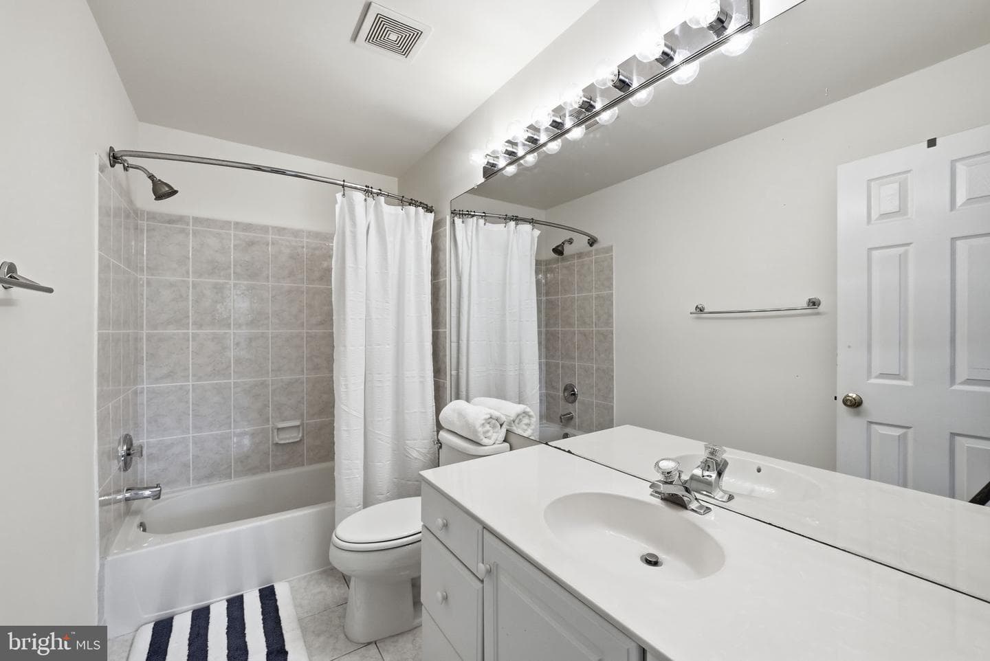 1407 Woodhurst Boulevard photo 40