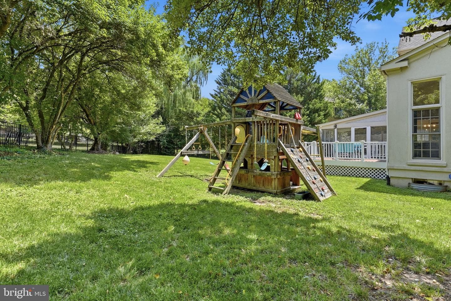1407 Woodhurst Boulevard photo 59