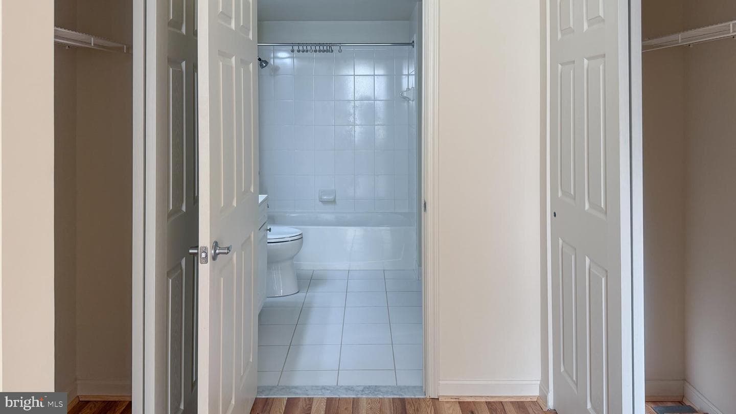 2726 Gallows Road #417 photo 14
