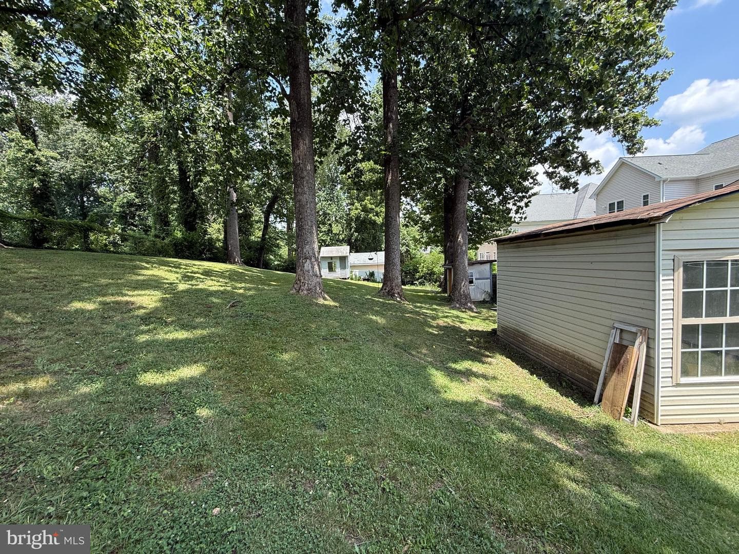6404 Maplewood Drive photo 3