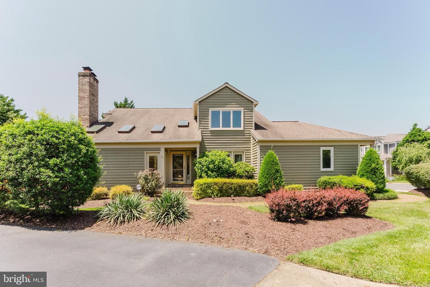 10527 Mereworth Lane photo 33