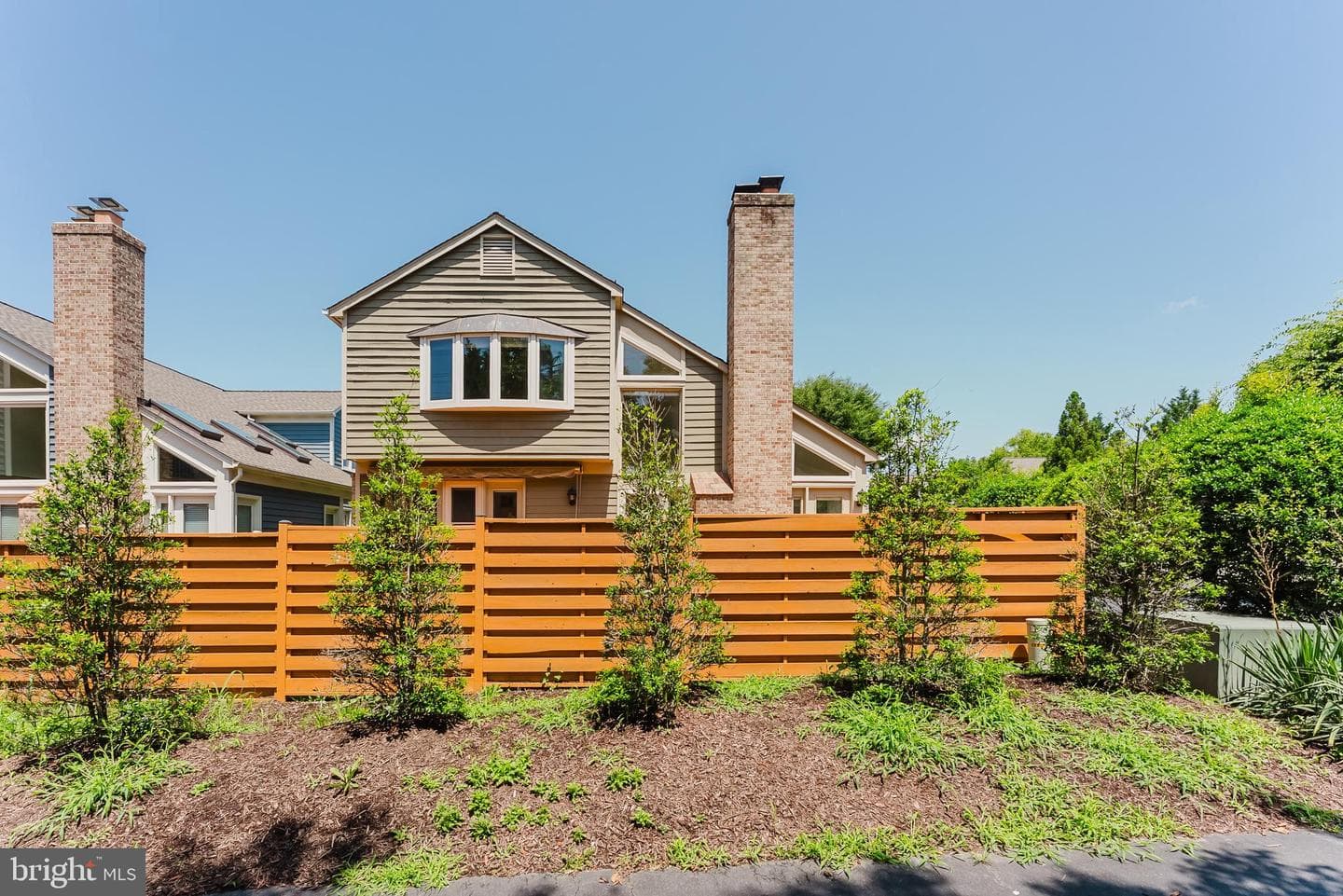 10527 Mereworth Lane photo 34