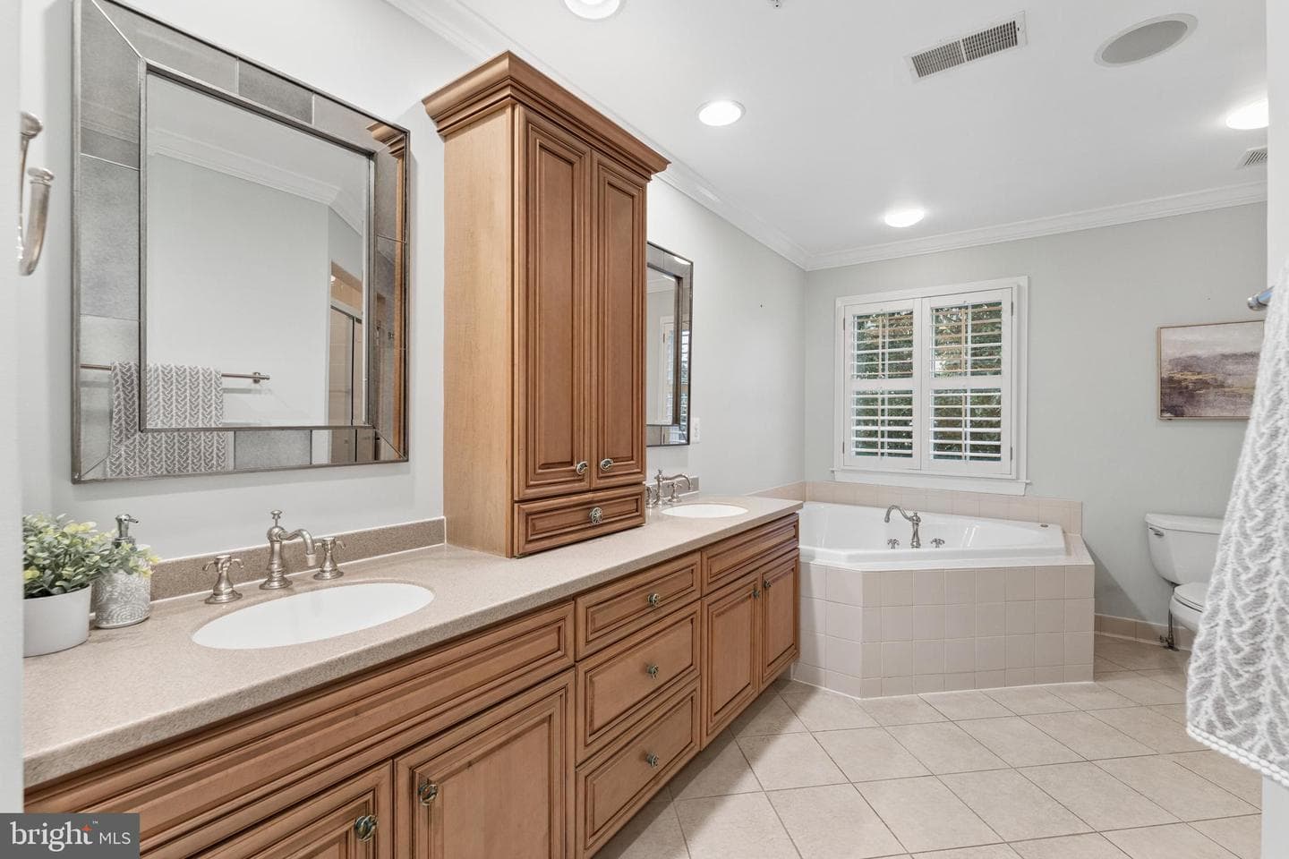 1313 Mclean Crest Court photo 15