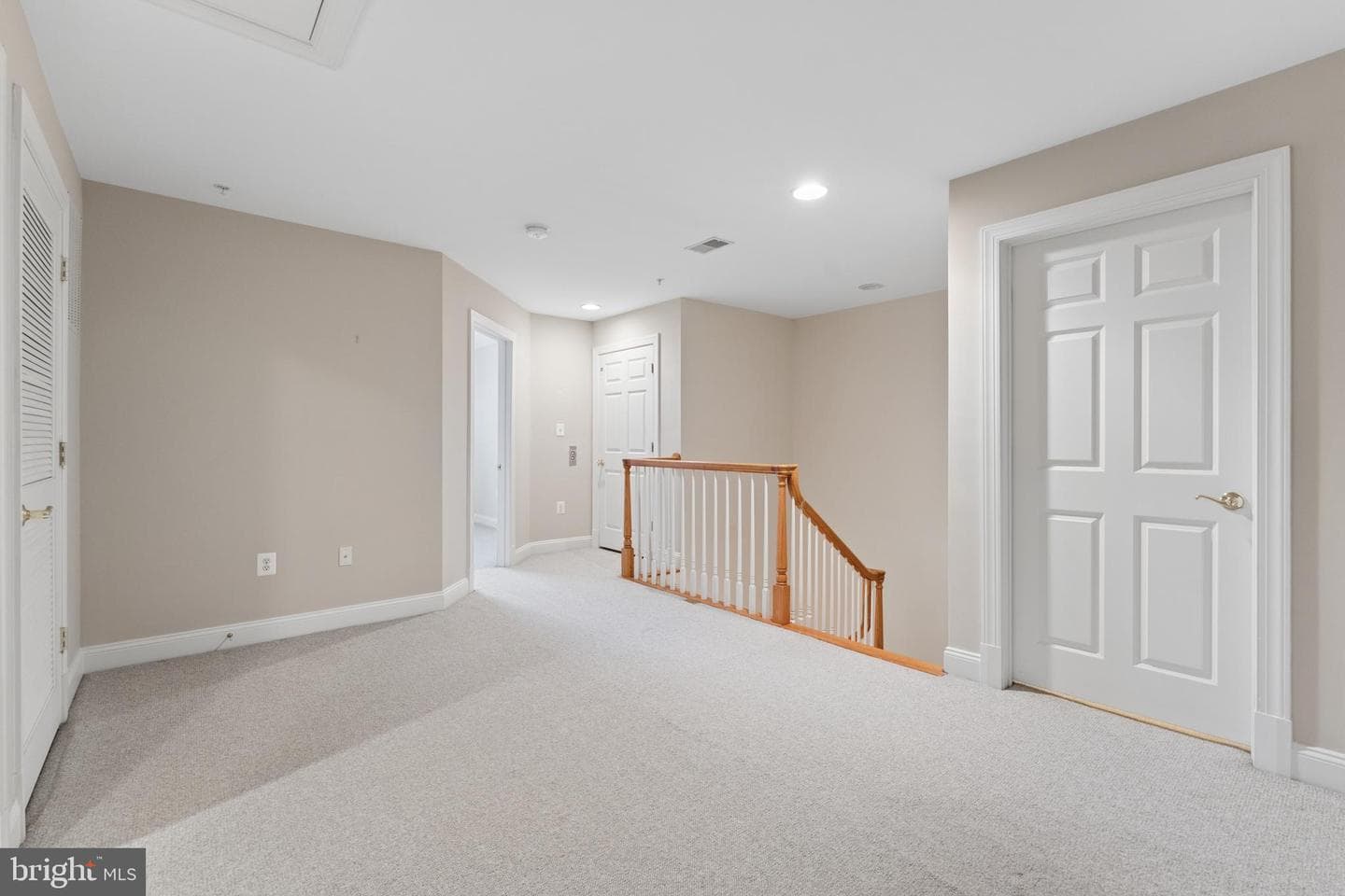 1313 Mclean Crest Court photo 23
