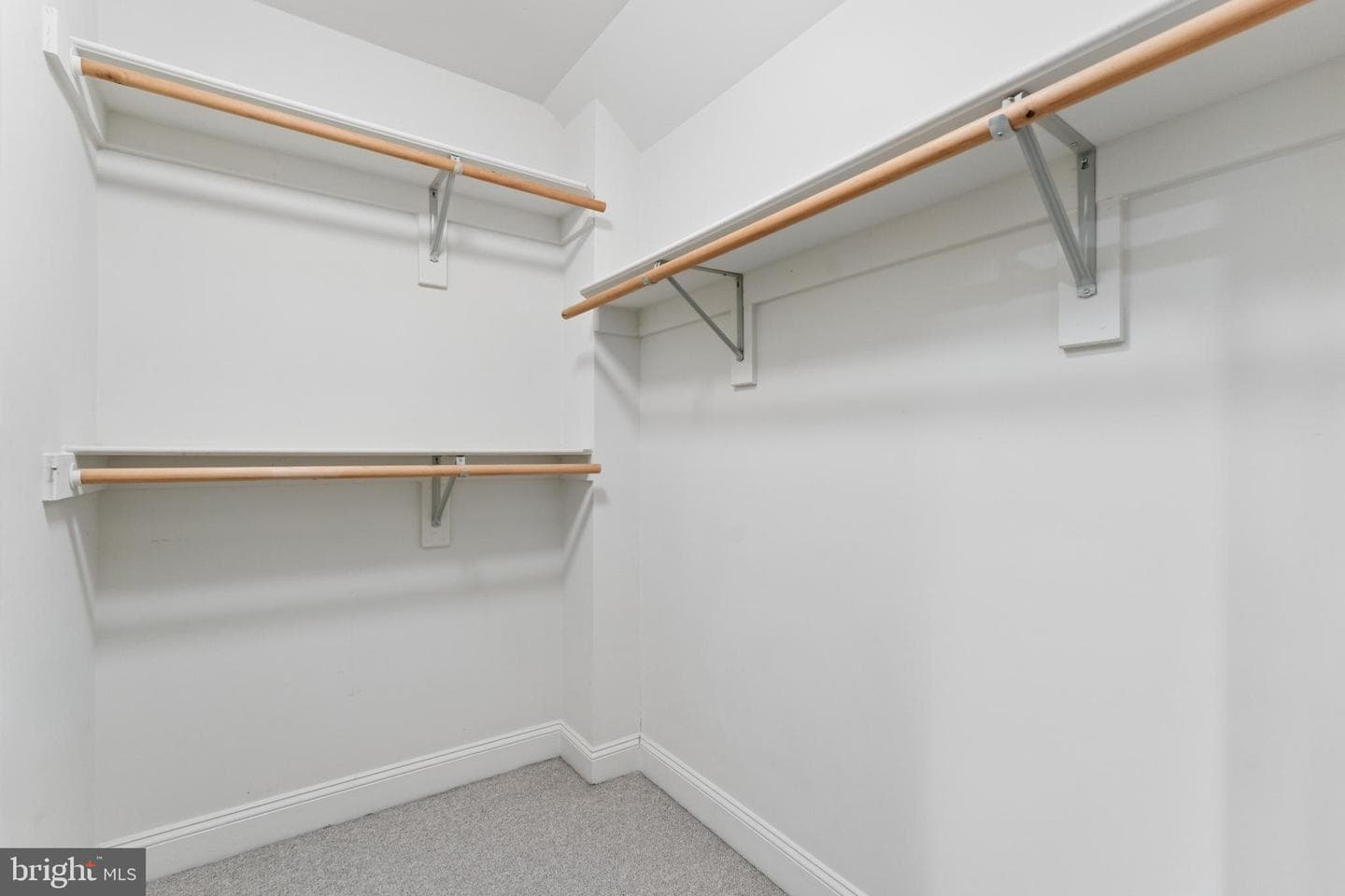 1313 Mclean Crest Court photo 25