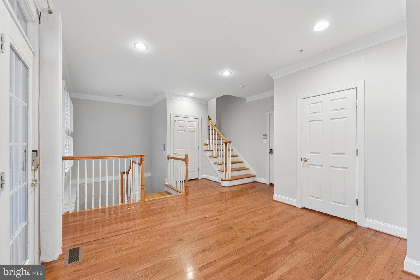 1313 Mclean Crest Court photo 32