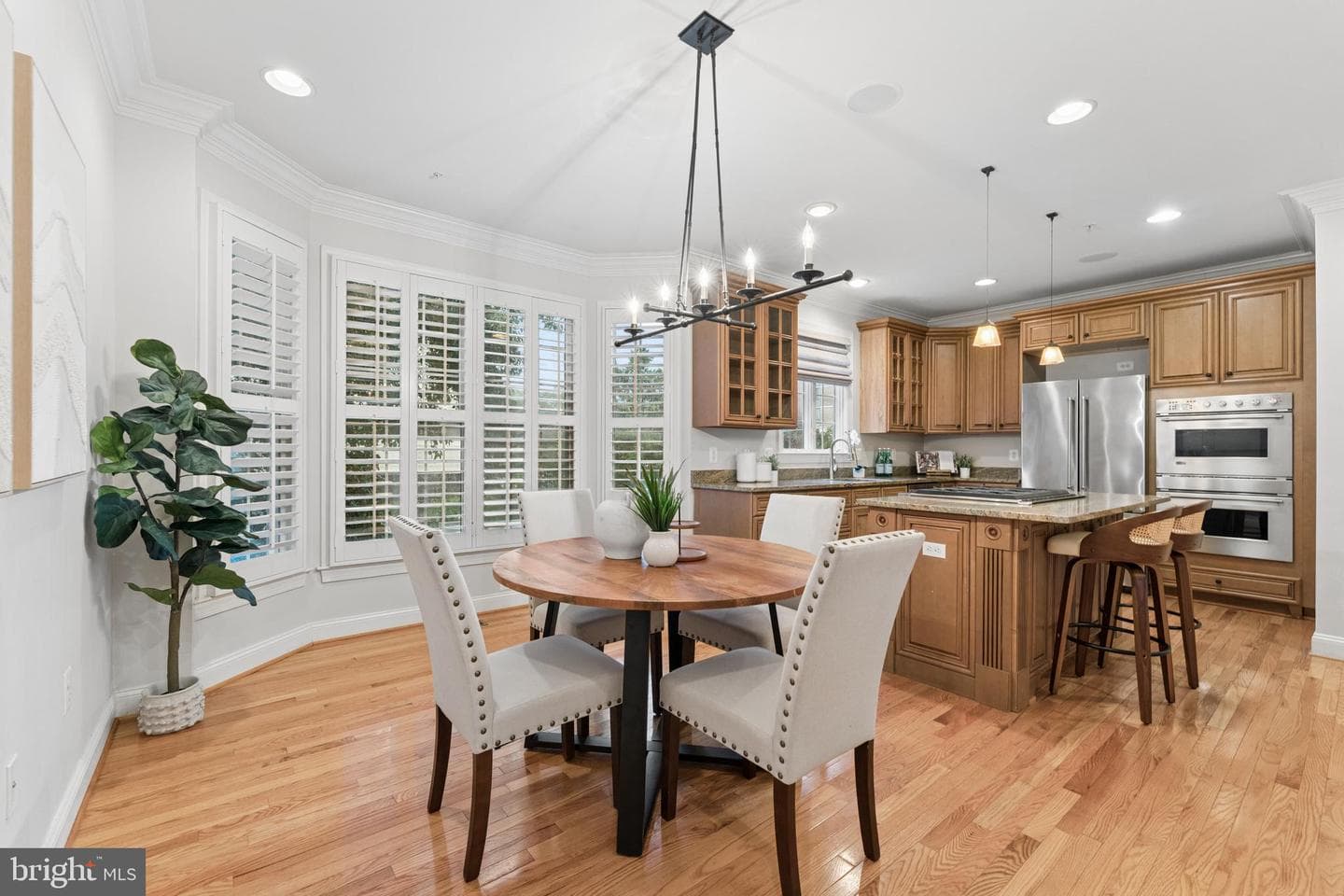 1313 Mclean Crest Court photo 8