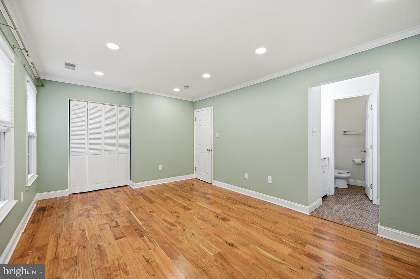 2324 Harleyford Court photo 24