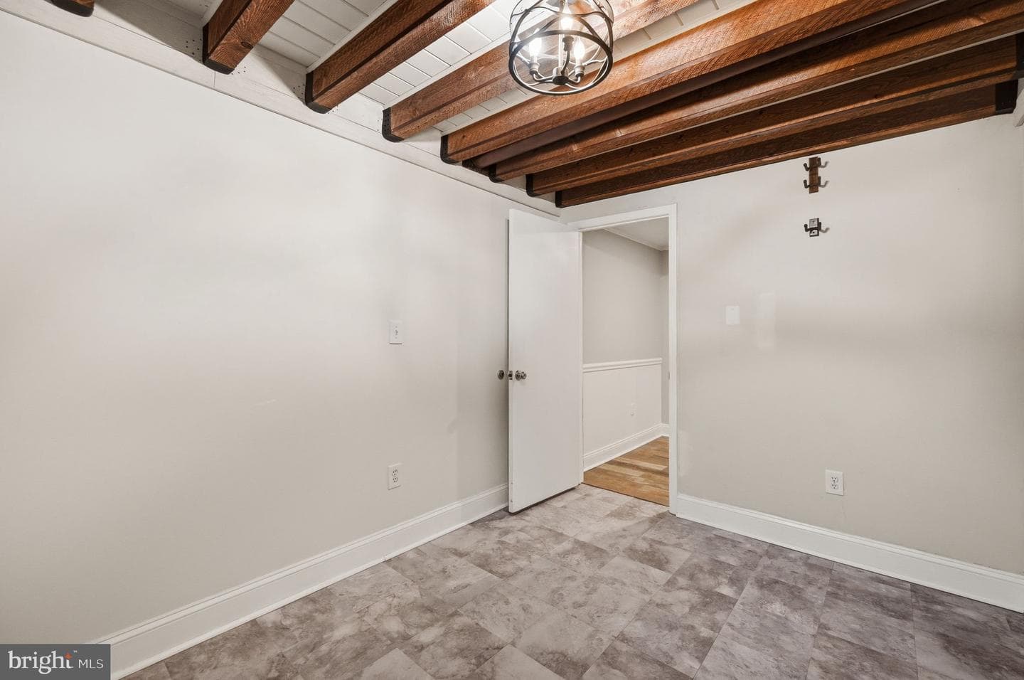 2324 Harleyford Court photo 34
