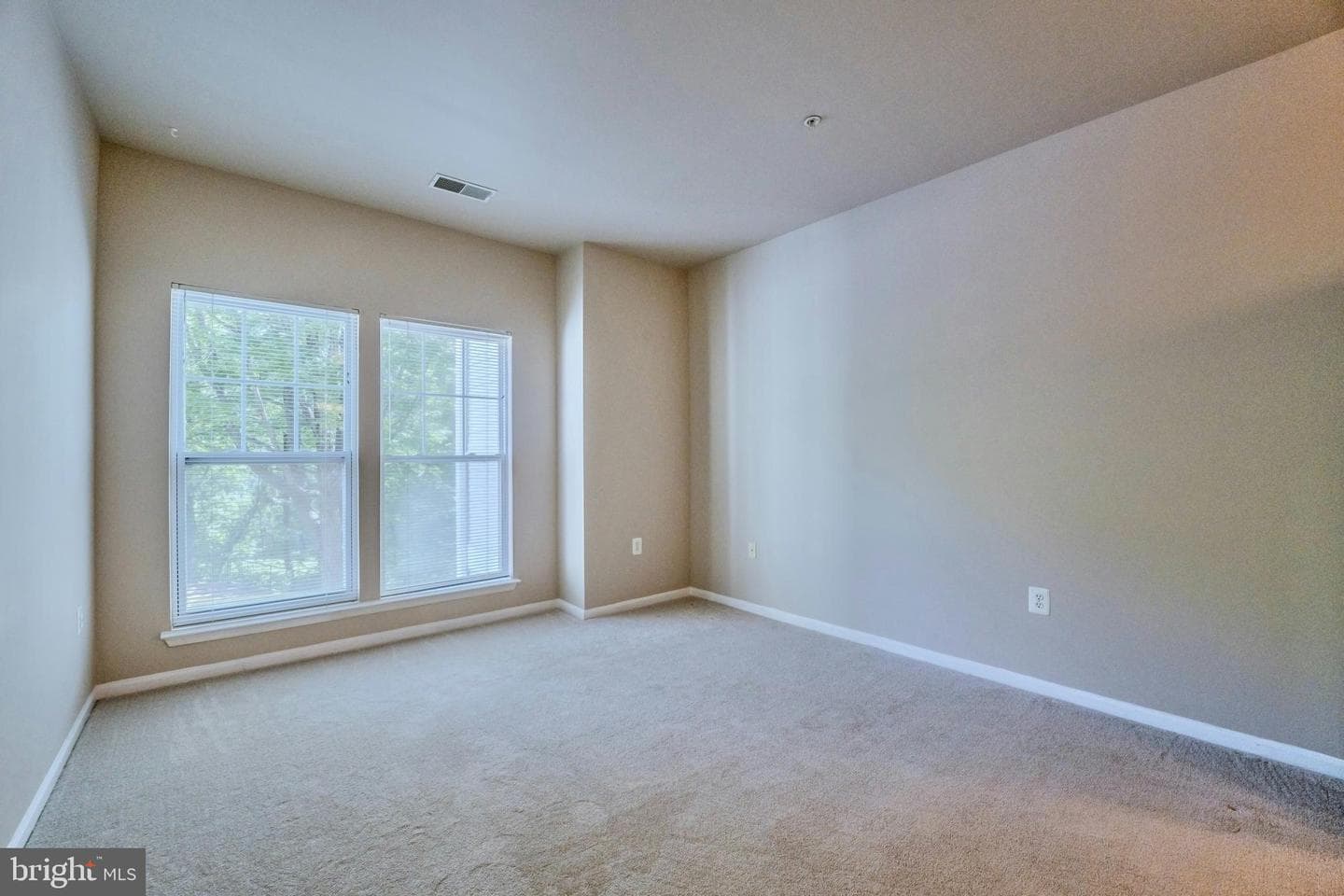 1520 N Point Drive #03-0202 photo 15