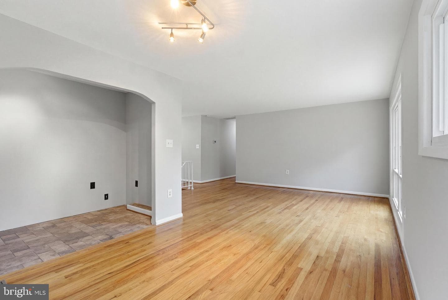 8532 S Canterbury Drive photo 13