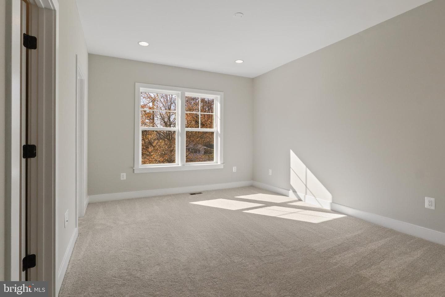 611 Tapawingo Road SW photo 34