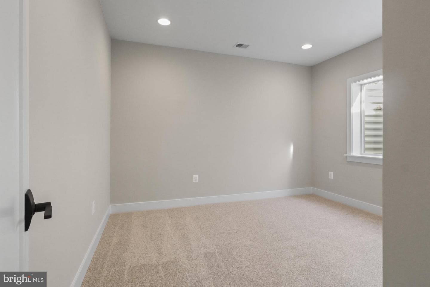 611 Tapawingo Road SW photo 49