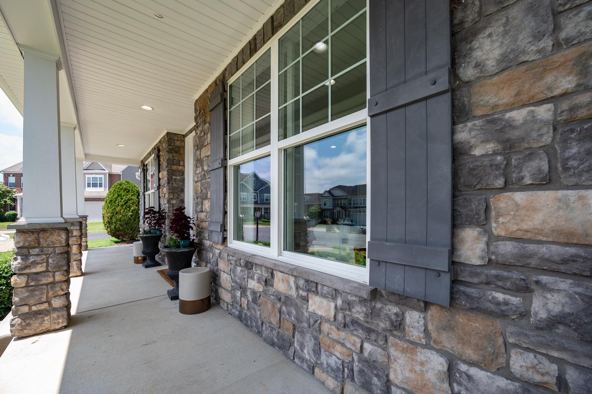 5576 James Young Way photo 4