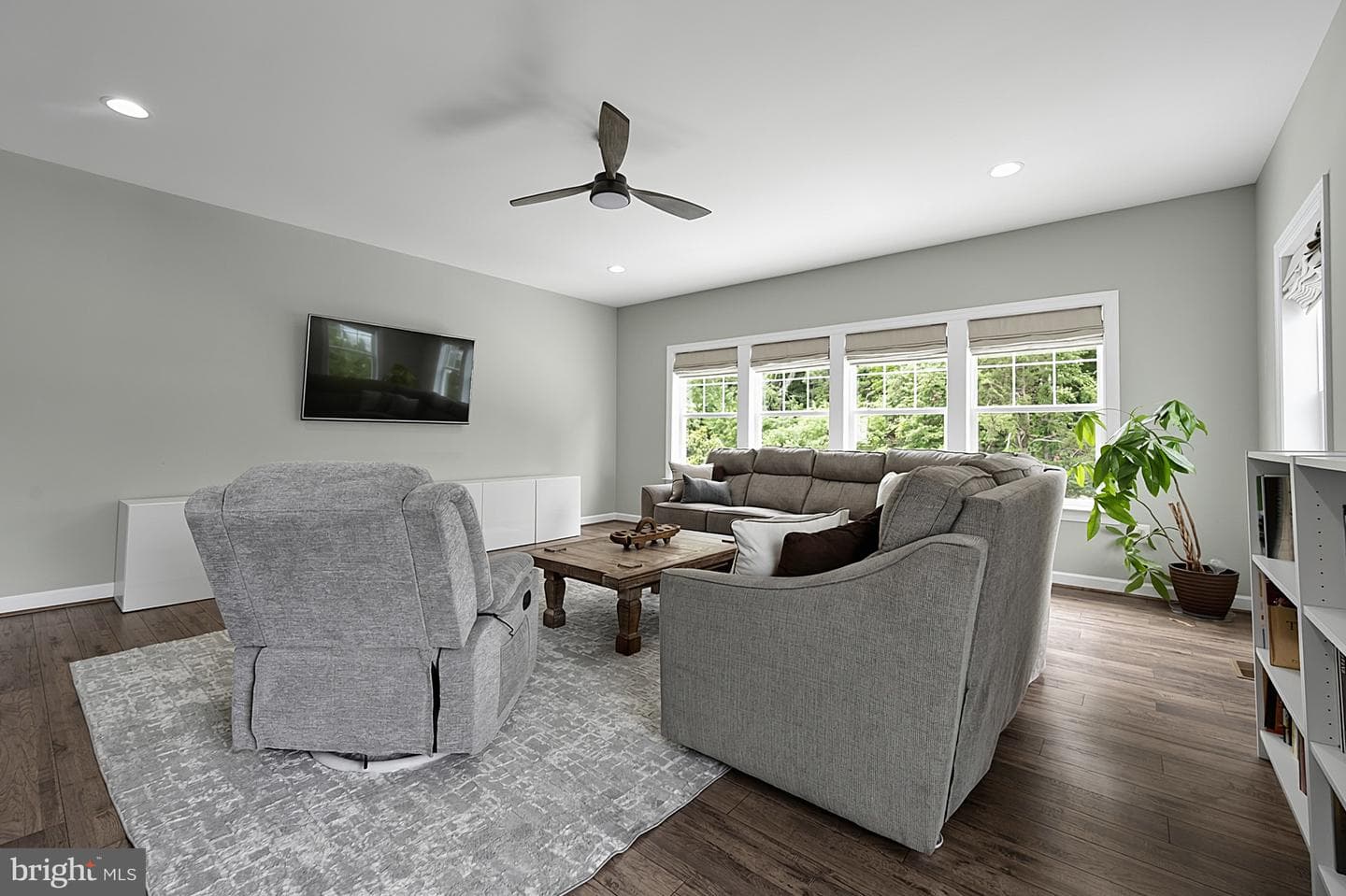 5576 James Young Way photo 55