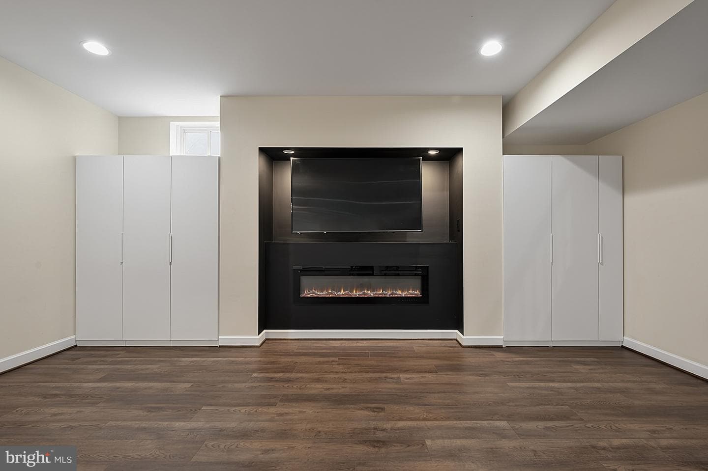 5576 James Young Way photo 83