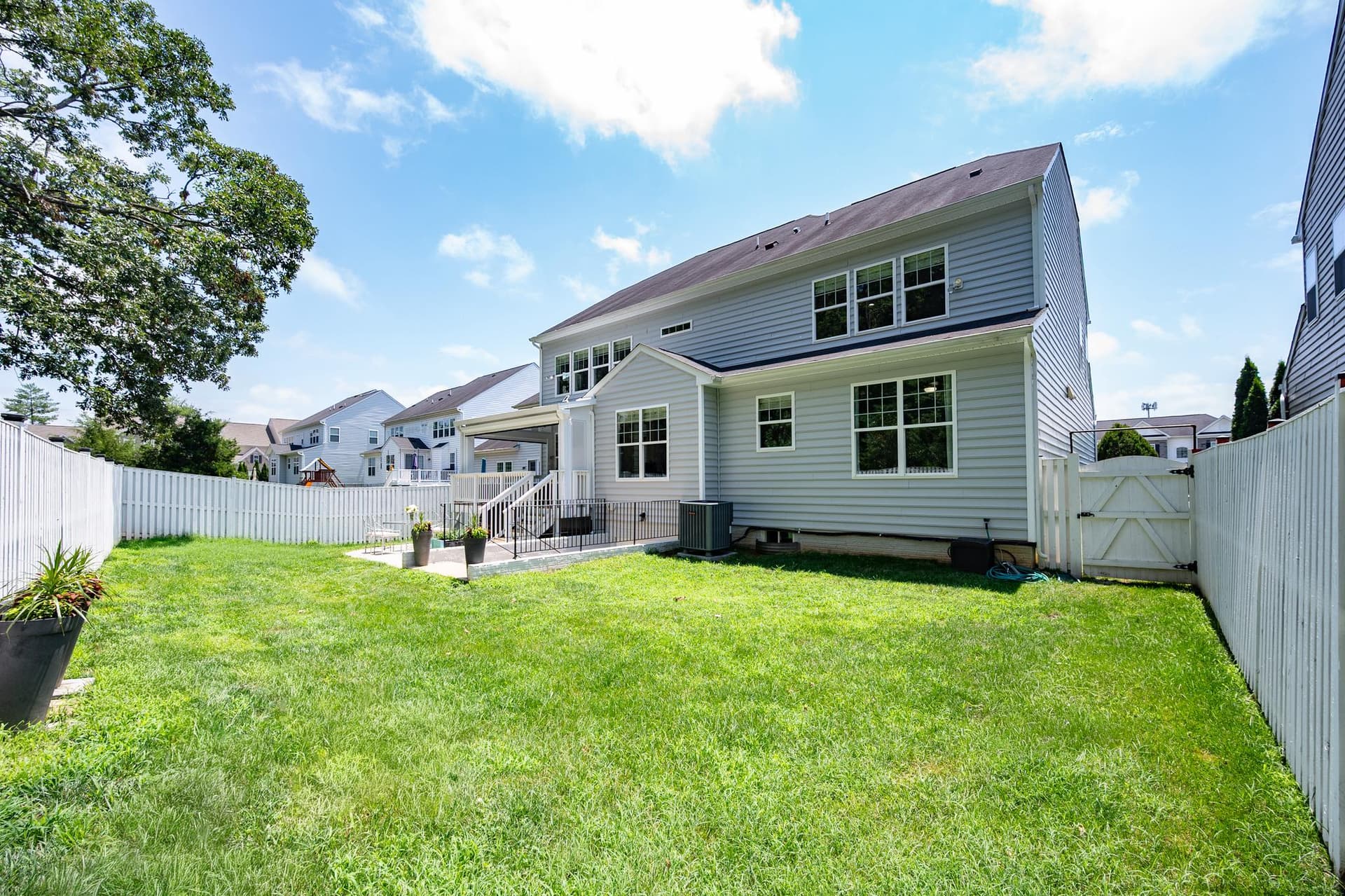 5576 James Young Way photo 97
