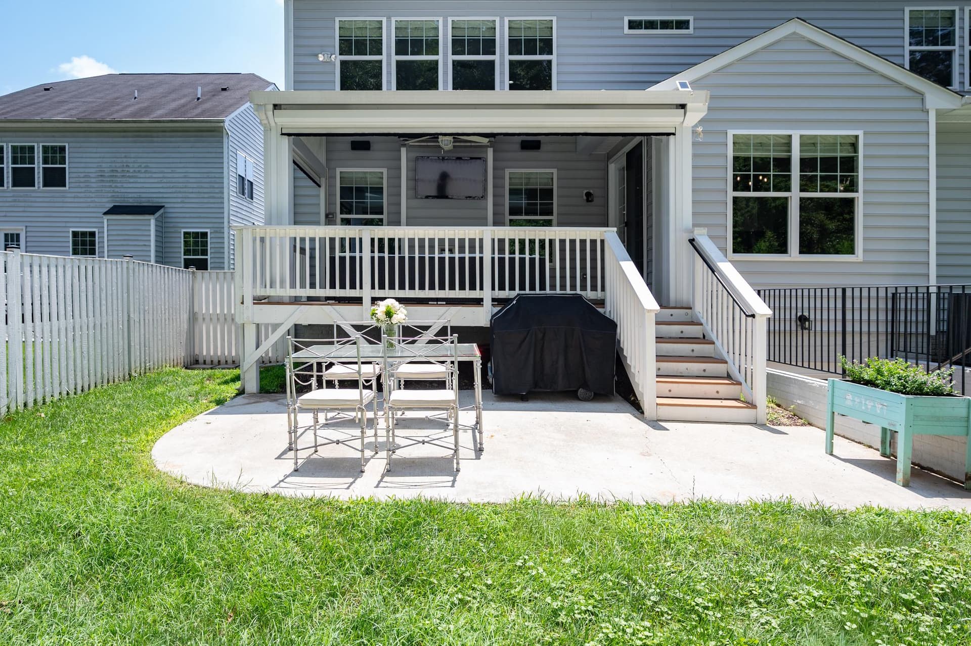 5576 James Young Way photo 98
