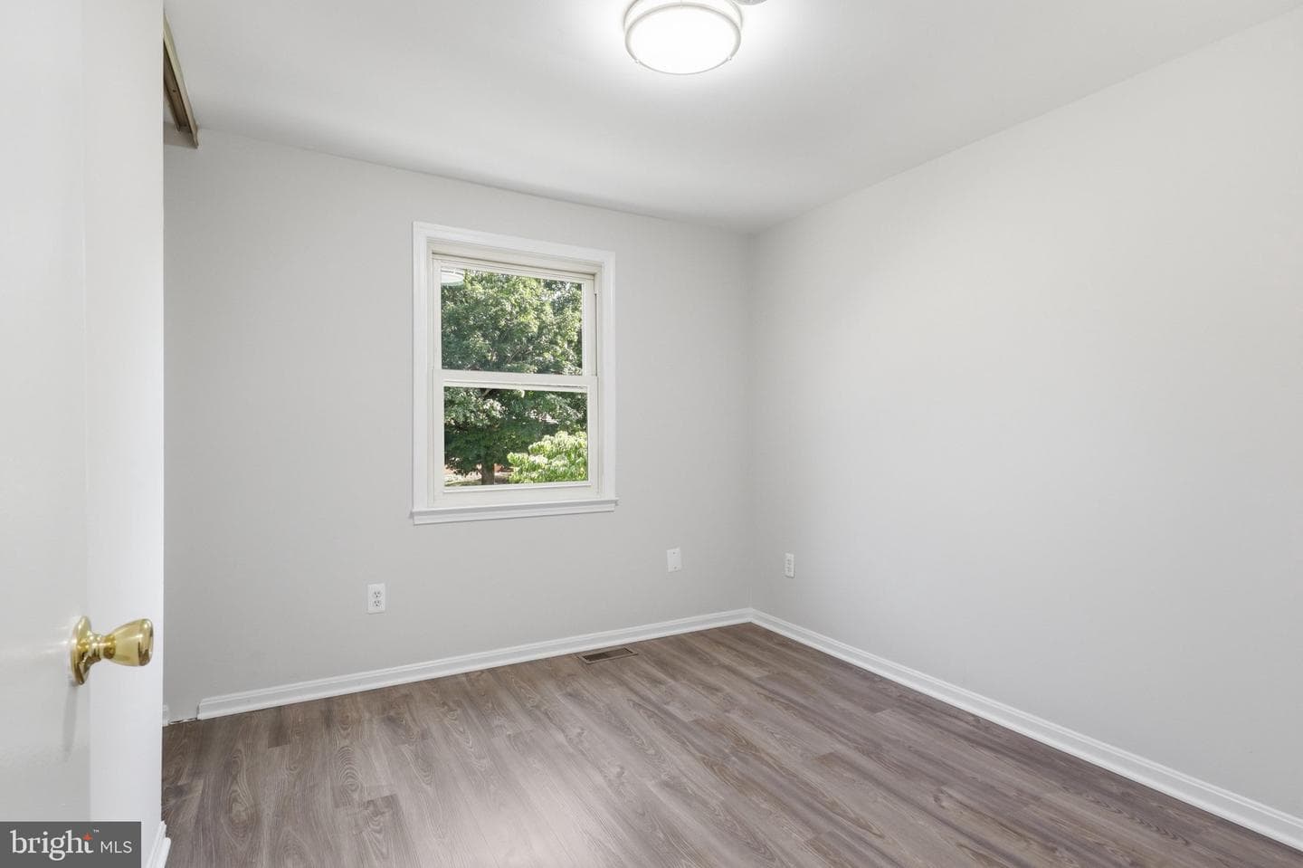 412 Cavendish Street photo 14