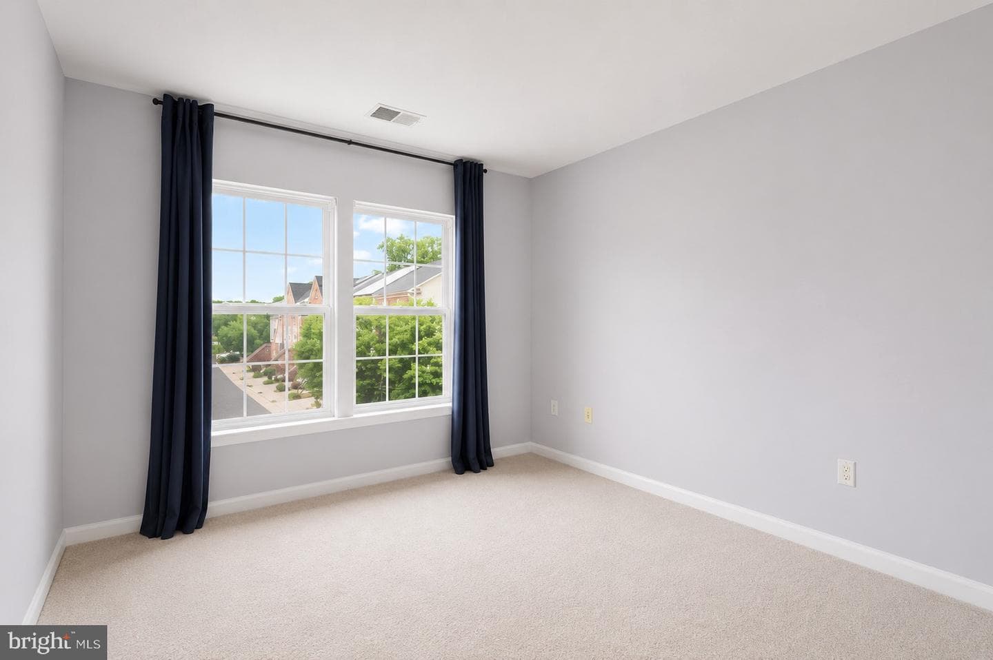8570 Wyngate Manor Court photo 25