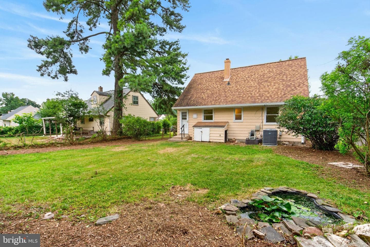 6925 Columbia Drive photo 37
