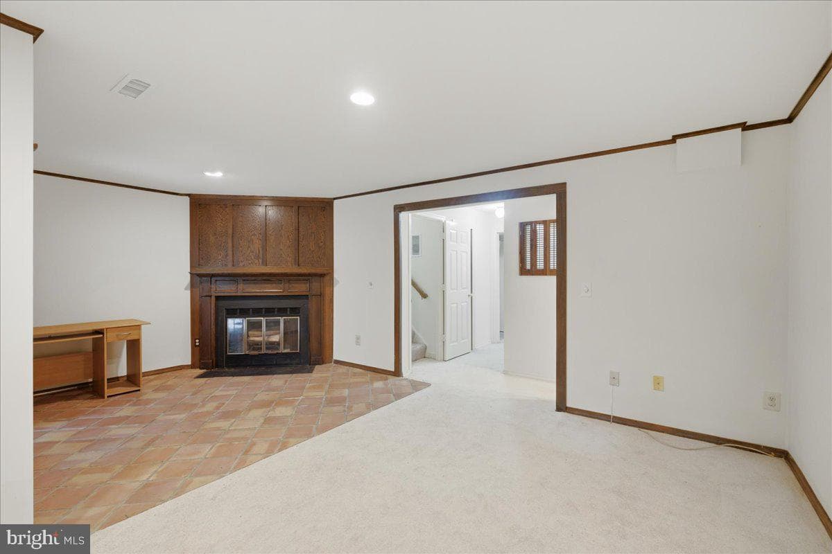 6090 Joust Lane photo 27