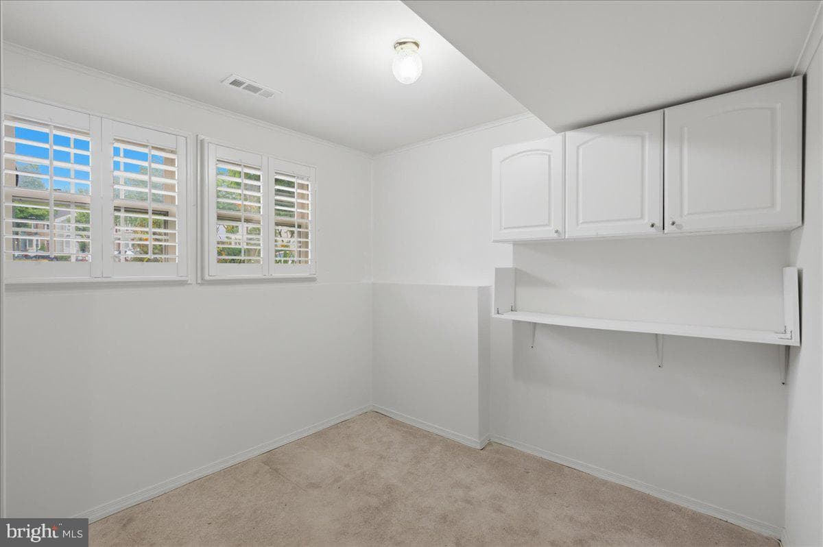 6090 Joust Lane photo 29