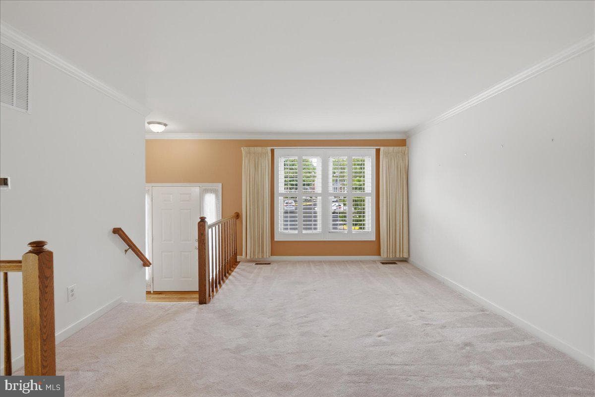 6090 Joust Lane photo 7