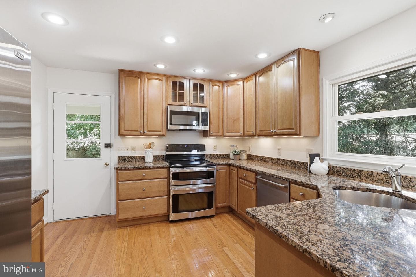 12024 Cheviot Drive photo 10