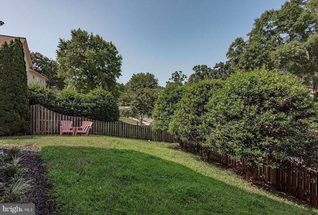 6207 Maple Run Court photo 24